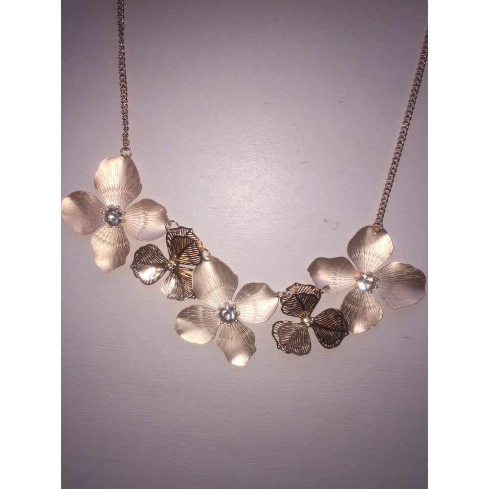 Beautiful Necklace from Claires NWT